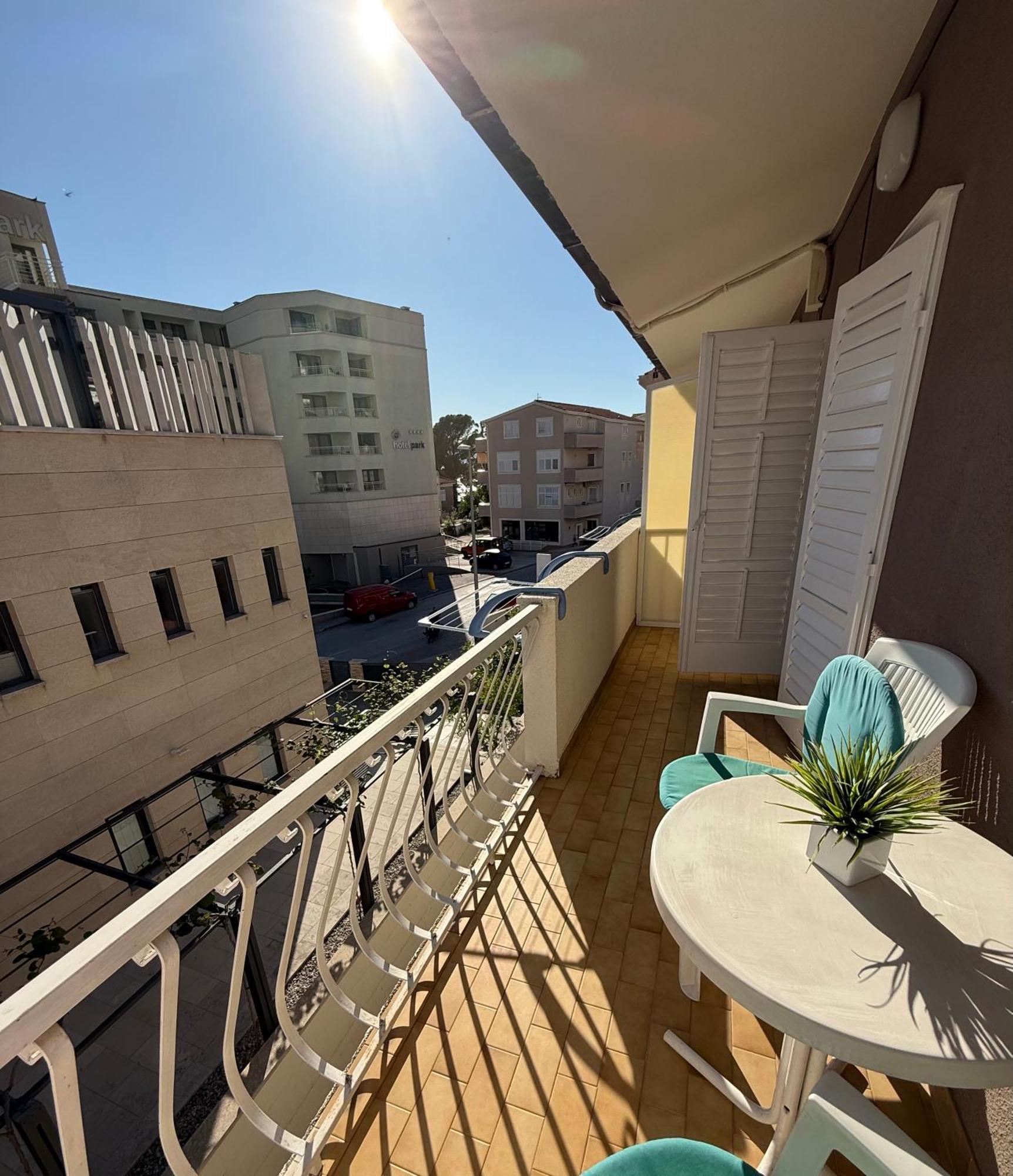 Apartments Olga 2 Makarska Eksteriør billede